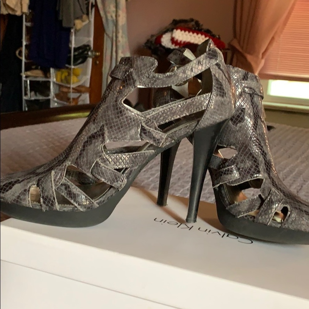 Shoe/bootie - Picture 6 of 9